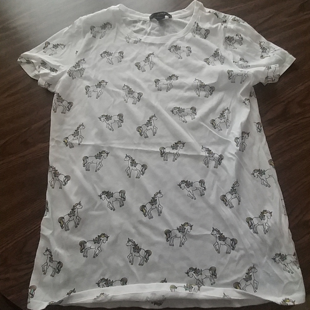 Unicorn t-shirt
